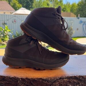 Arc'tery Aerios FL 2mid GTX sz9 mens